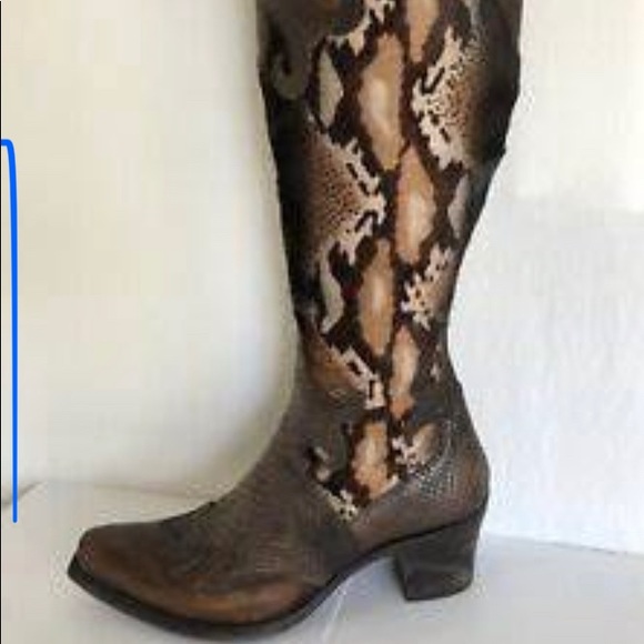 Siren Katarina Snake Boot-(closet)